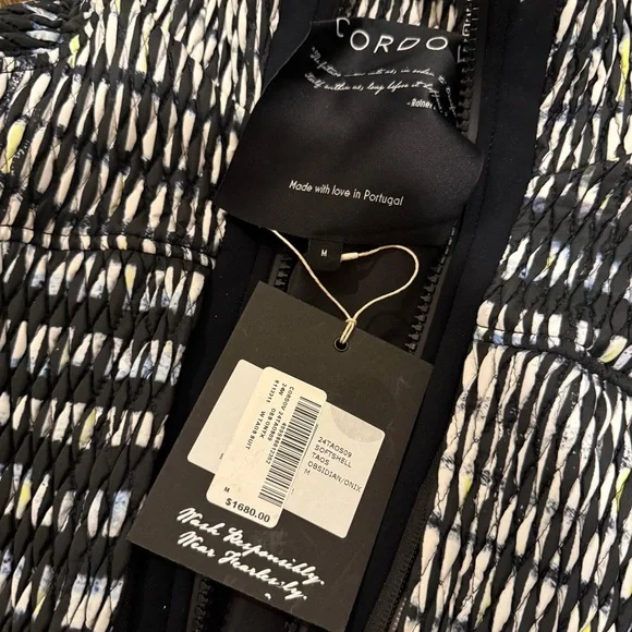 Cordova Stylish Black Women's Ski / Snowboard Suit - Picture 8 of 13